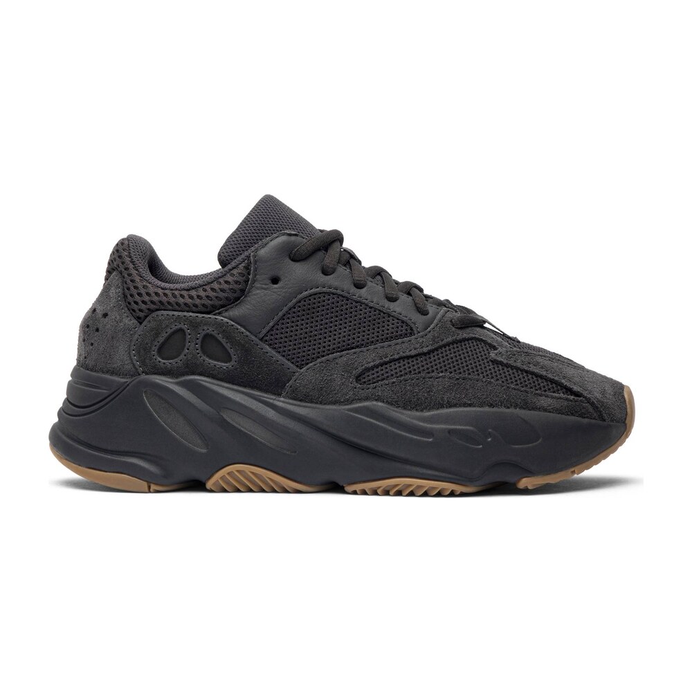 Tenis Yeezy Boost 700 Utility Black