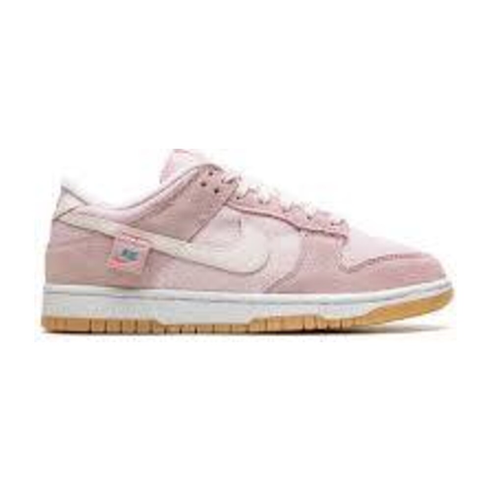 NIKE DUNK LOW TEDDY BEAR