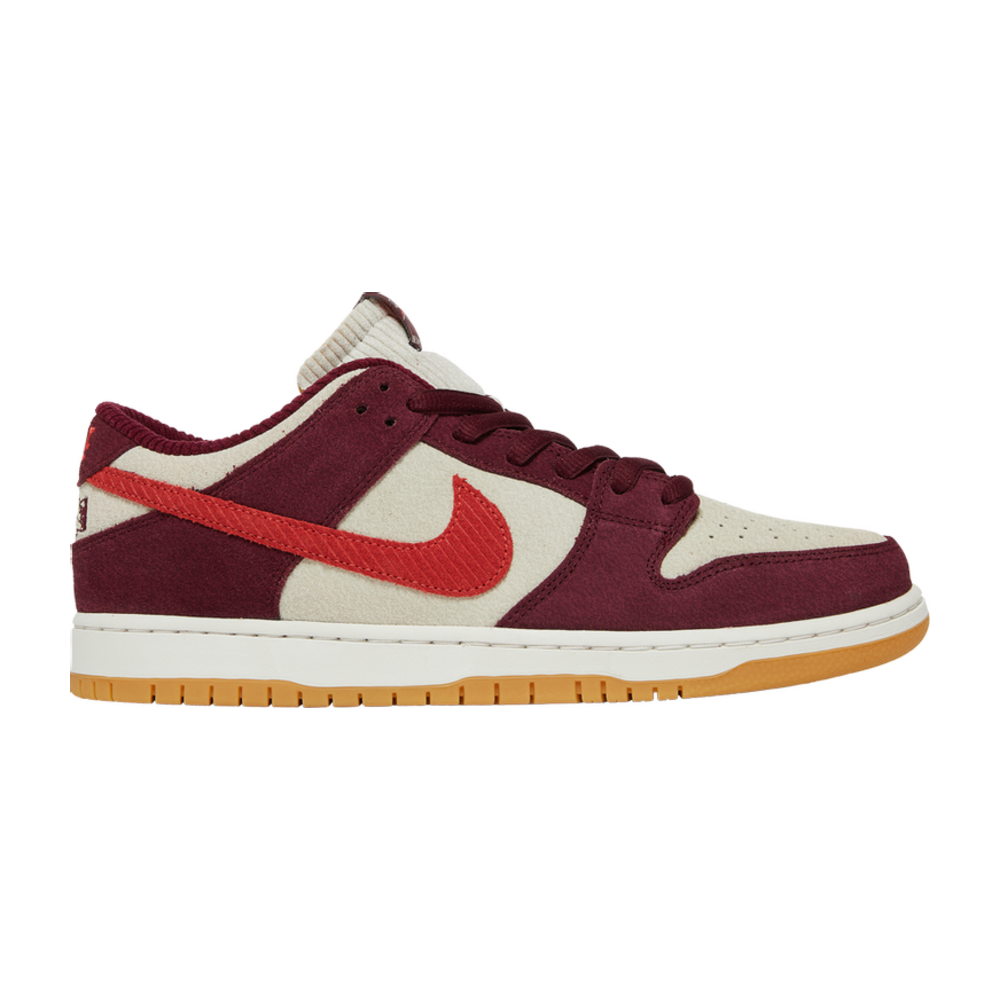 NIKE SB DUNK LOW SKATE LIKE A GIRL