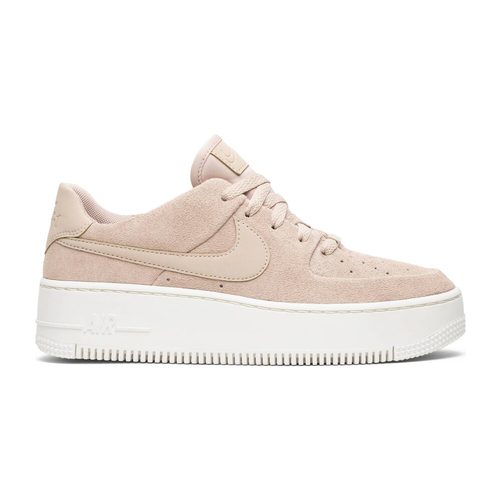 Tenis Nike Air Force 1 Sage Low Partivle Beige